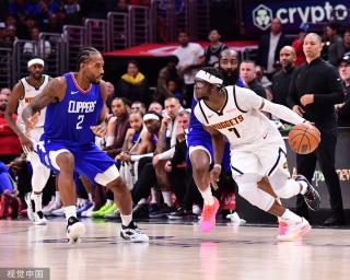 的未来终于 的未来终于