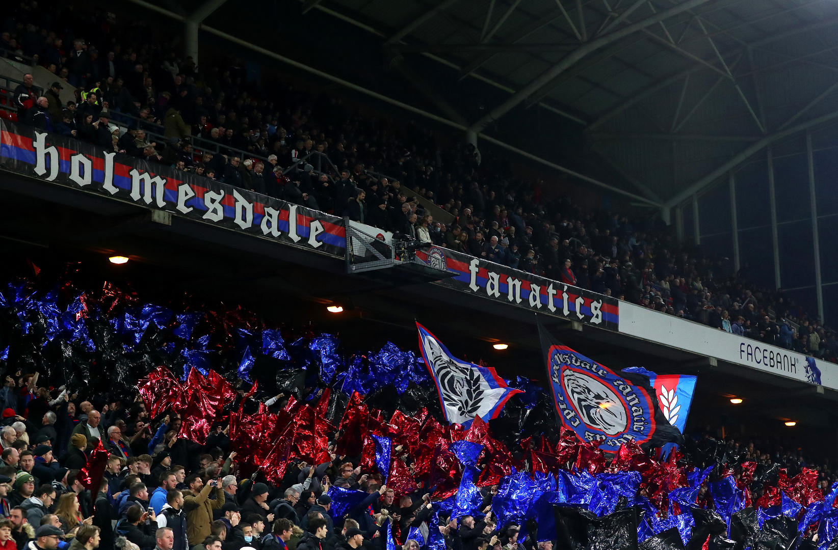 纽卡斯尔联 纽卡斯尔联