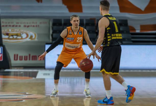 萨比里的表 萨比里的表