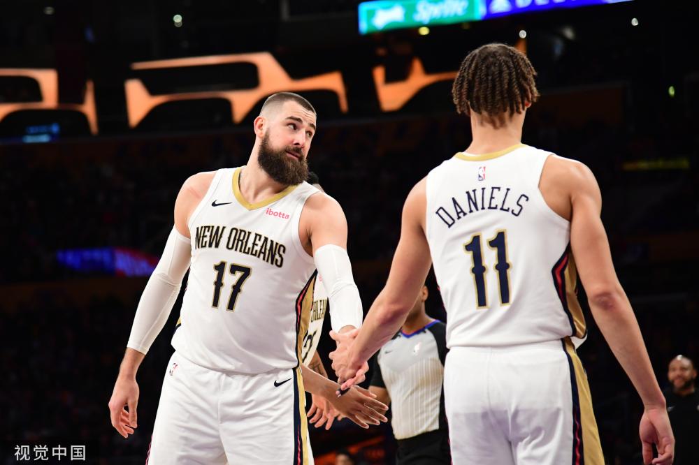 社会效益的 社会效益的